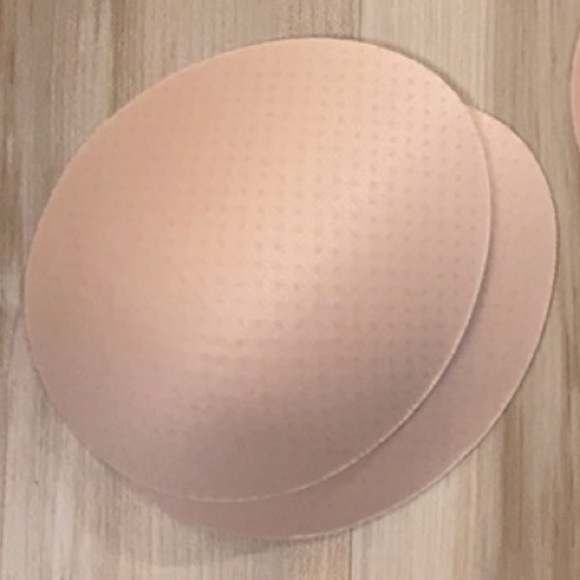 ❤️ Two New Lululemon Bra Insert Pads Size 6 NWOT - Picture 1 of 1